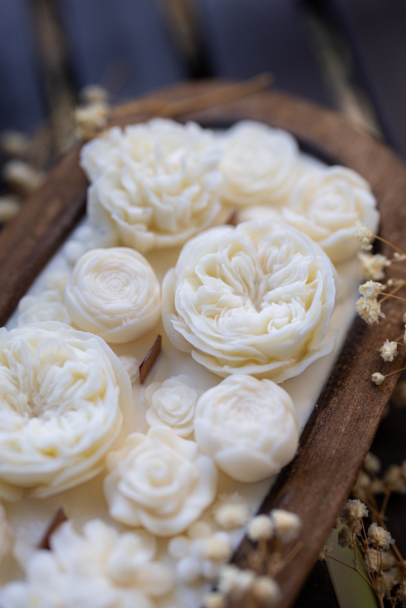 Beatuful Flowers Dough Bowl Candle |Flower Scented Dough Bowl |Handcrafted Flower Bowl /Dough Bowl/Farmhouse candle/large candle